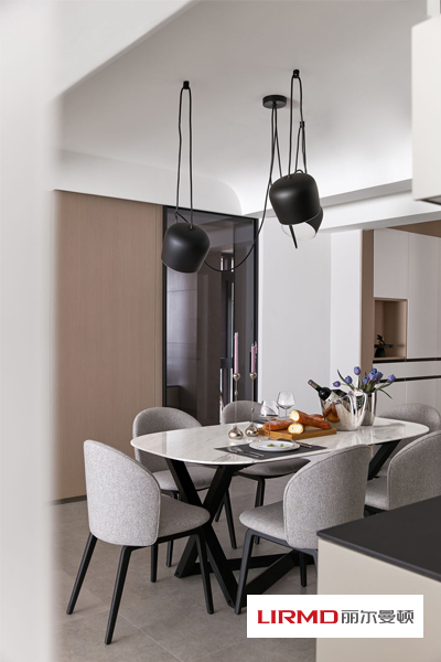 湖南麗爾曼頓家居集團(tuán),定制家具,全屋實(shí)木定制；