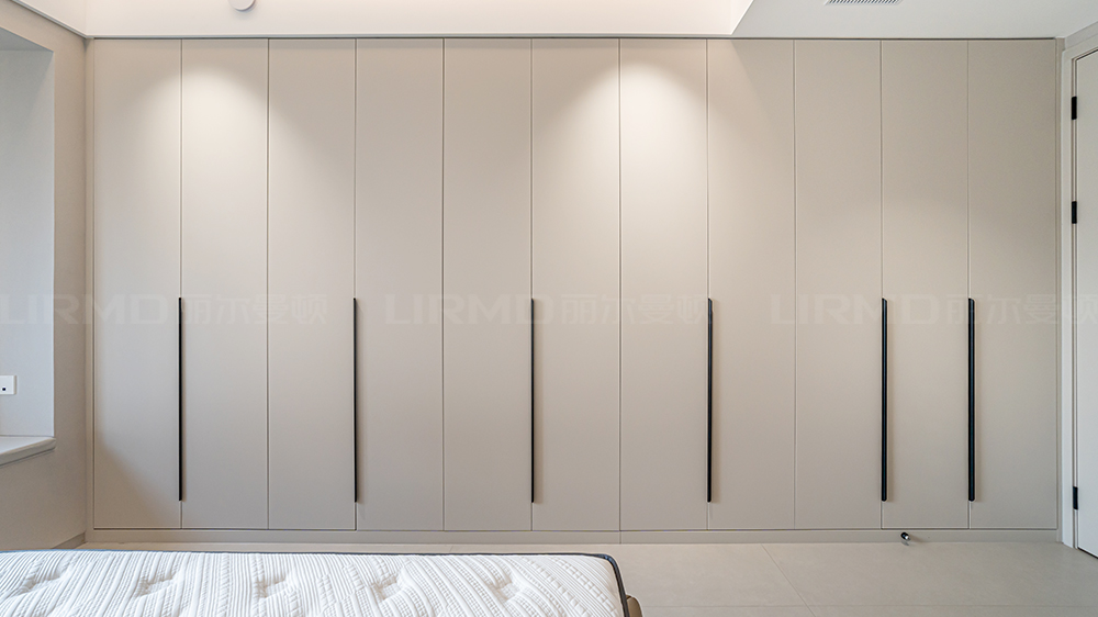 現(xiàn)代輕奢風(fēng)-招商雍山湖